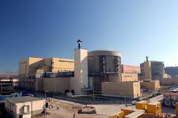 Centrala-Nucleara-de-la-Cernavoda.jpg