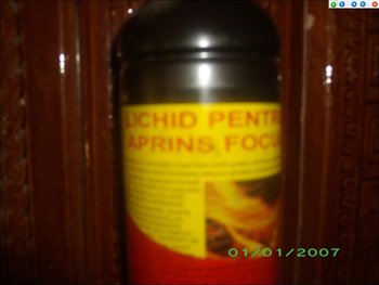 lichid pentru aprins carbuni 2.JPG