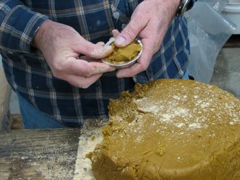 bourrage_pate_moule1.jpg